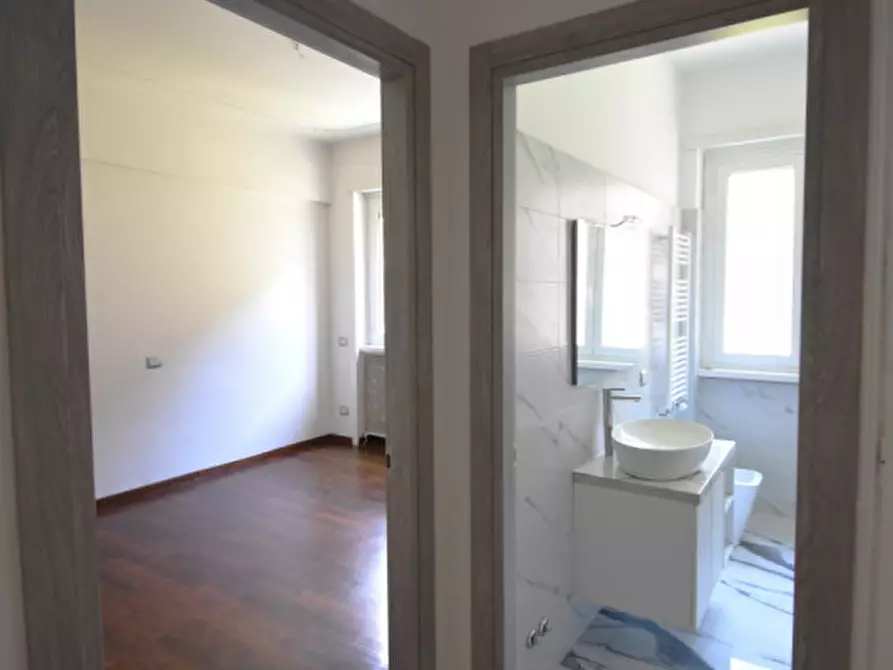 Immagine 18 di Appartamento in affitto  in Viale Cortina d'Ampezzo a Roma