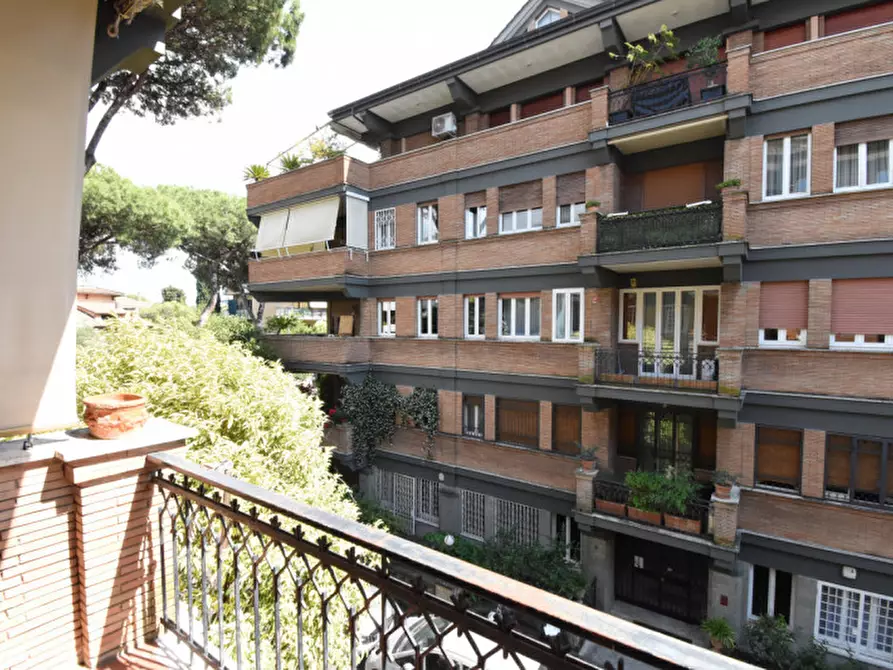 Immagine 22 di Appartamento in affitto  in Viale Cortina d'Ampezzo a Roma