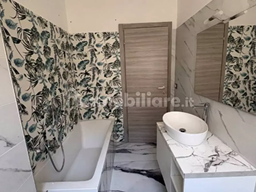 Immagine 32 di Appartamento in affitto  in Viale Cortina d'Ampezzo a Roma