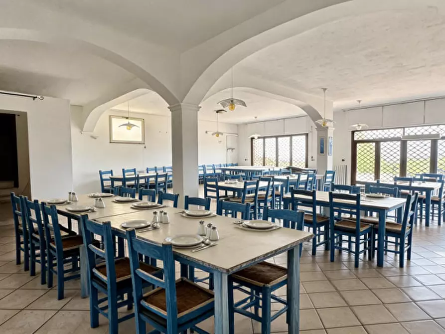 Immagine 15 di Villa in vendita  in Via Marco Polo a Budoni