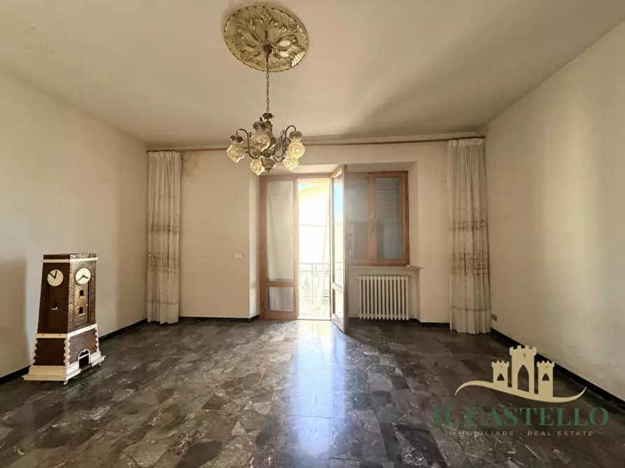 Immagine 4 di Appartamento in vendita  in Via Roma a Castiglione Del Lago