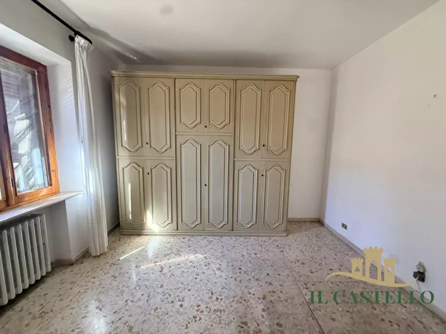 Immagine 9 di Appartamento in vendita  in Via Roma a Castiglione Del Lago