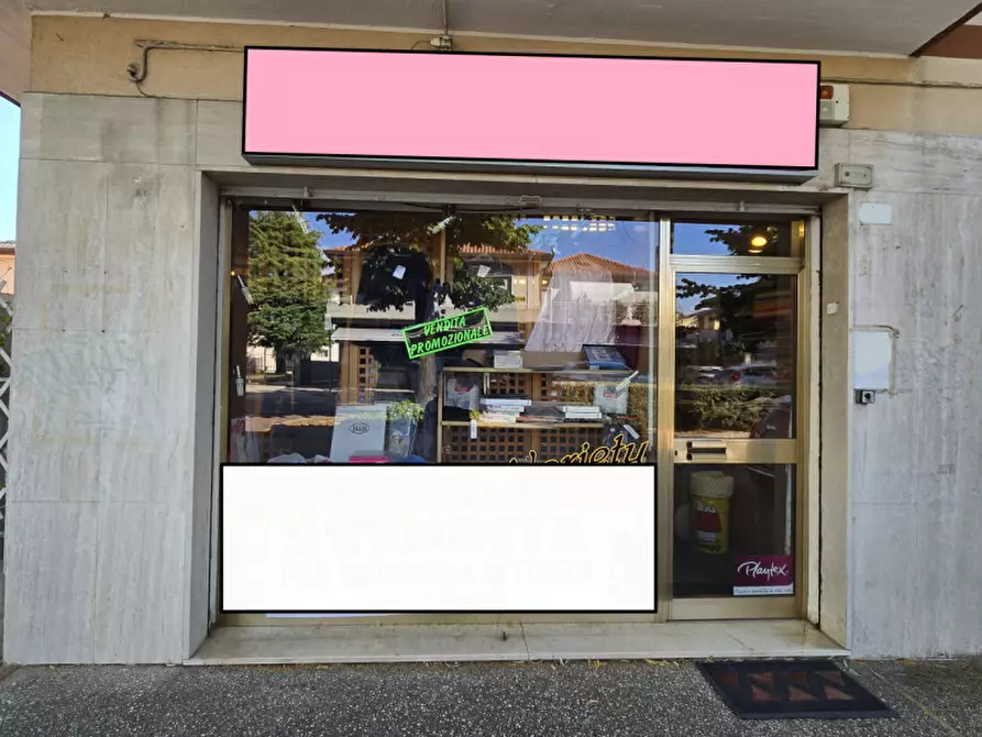 Immagine 1 di Negozio in vendita  in via castellana 99 a Venezia