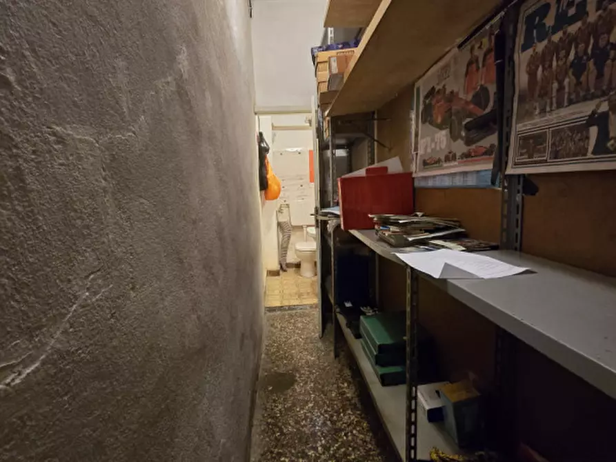 Immagine 4 di Negozio in vendita  in via castellana 99 a Venezia