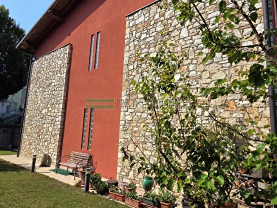 Immagine 2 di Villetta a schiera in vendita  in Via dei Sabbioni a Ome