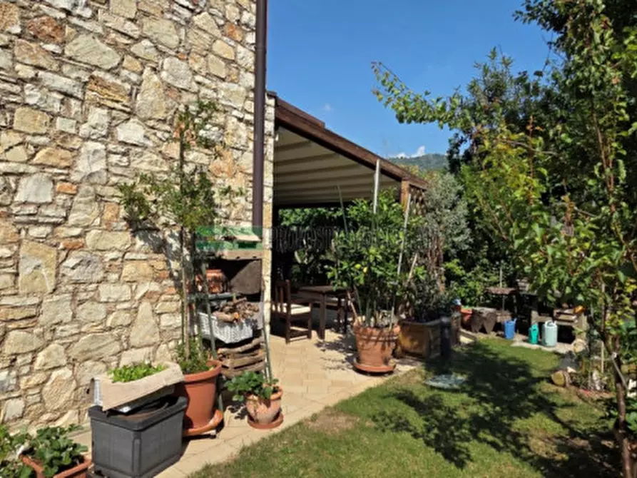 Immagine 3 di Villetta a schiera in vendita  in Via dei Sabbioni a Ome
