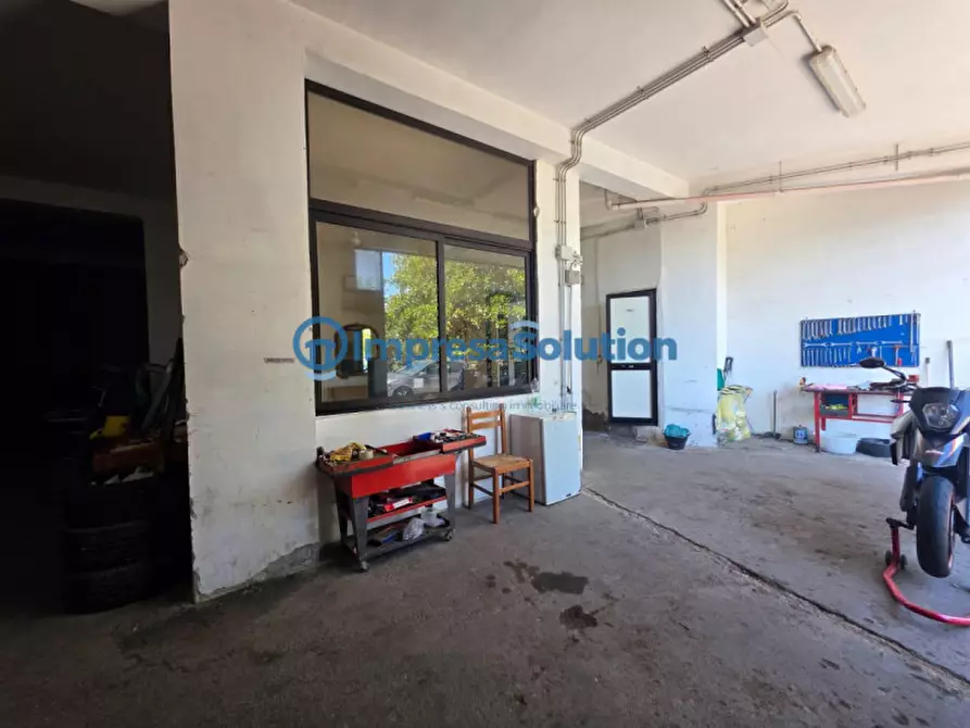 Immagine 4 di Laboratorio in vendita  in Via Arcangelo Corelli a Napoli