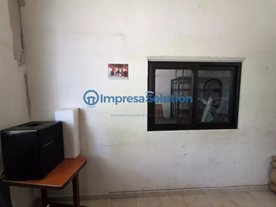 Immagine 7 di Laboratorio in vendita  in Via Arcangelo Corelli a Napoli