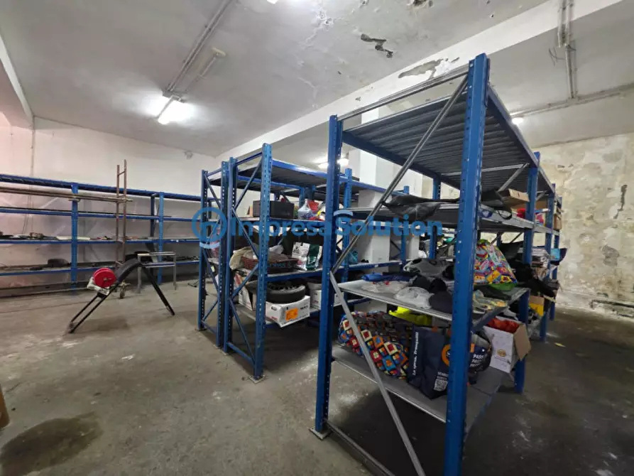 Immagine 11 di Laboratorio in vendita  in Via Arcangelo Corelli a Napoli
