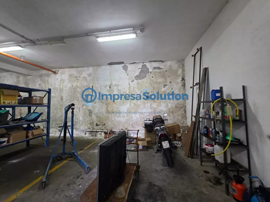 Immagine 17 di Laboratorio in vendita  in Via Arcangelo Corelli a Napoli