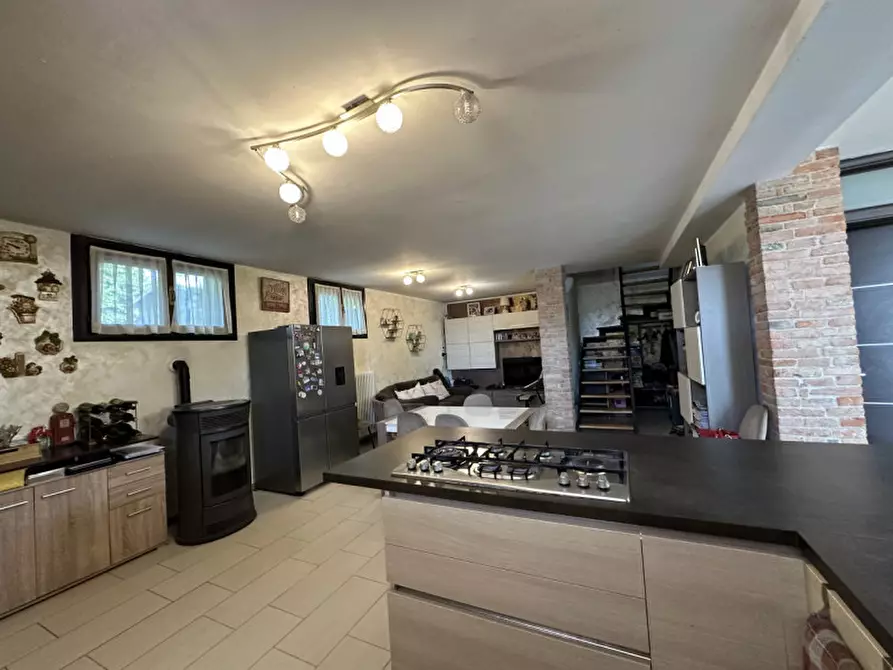 Immagine 8 di Casa bifamiliare in vendita  a Grumolo Delle Abbadesse