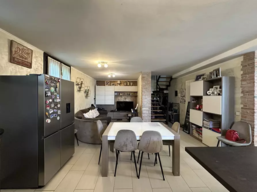 Immagine 11 di Casa bifamiliare in vendita  a Grumolo Delle Abbadesse