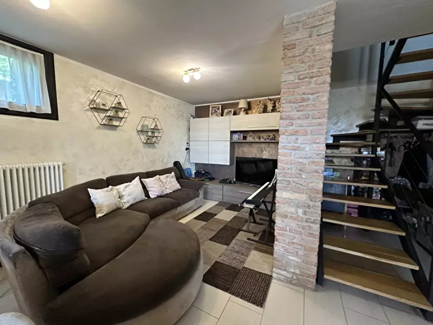 Immagine 12 di Casa bifamiliare in vendita  a Grumolo Delle Abbadesse