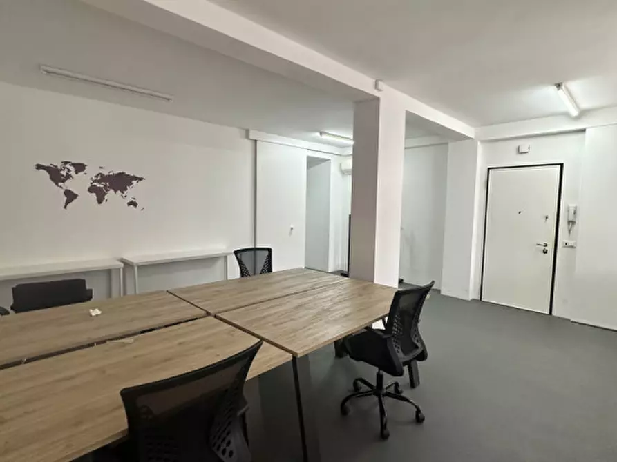 Immagine 7 di Ufficio in affitto  a Venezia