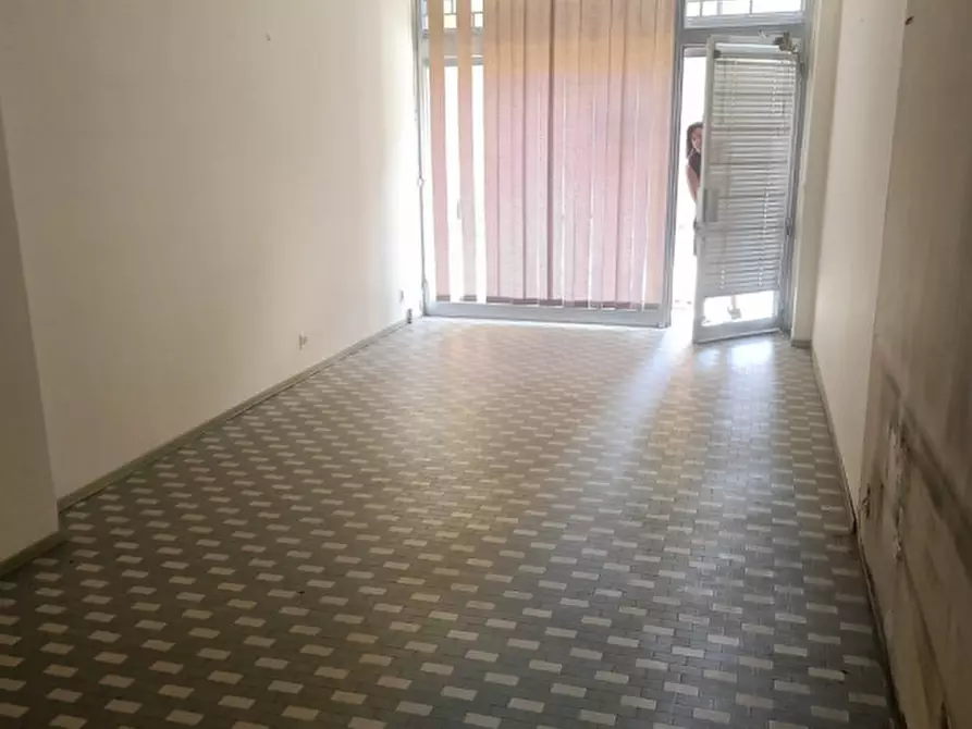 Immagine 4 di Negozio in vendita  in Via Eleuterio Pagliano  21 a Casale Monferrato