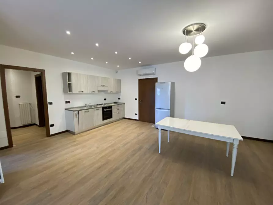 Immagine 2 di Appartamento in affitto  in Salita Gino Rocca a Alba