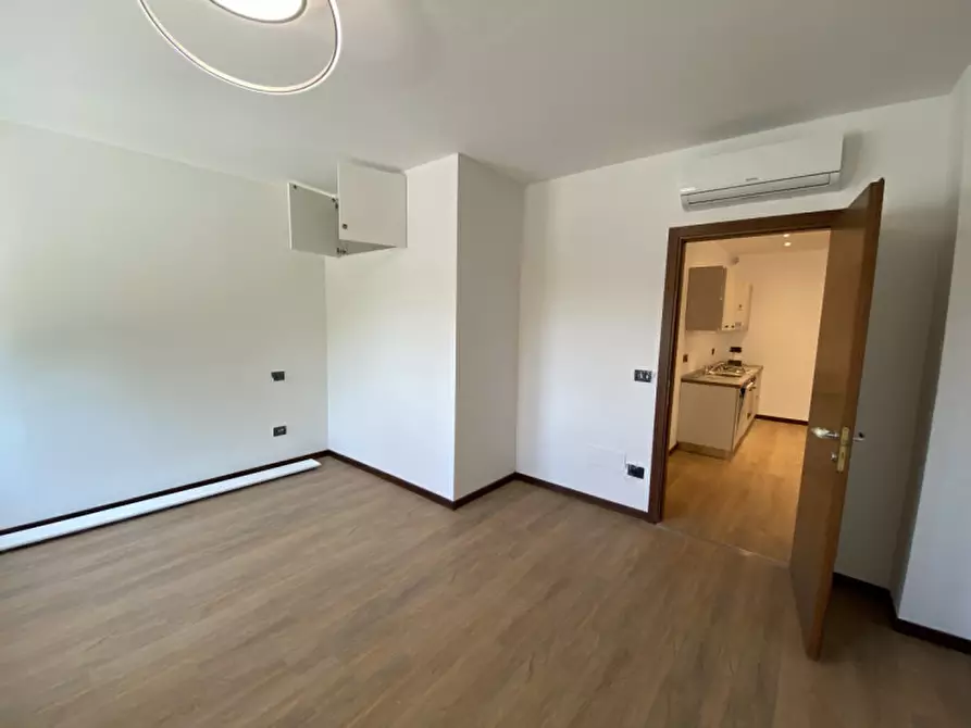 Immagine 10 di Appartamento in affitto  in Salita Gino Rocca a Alba