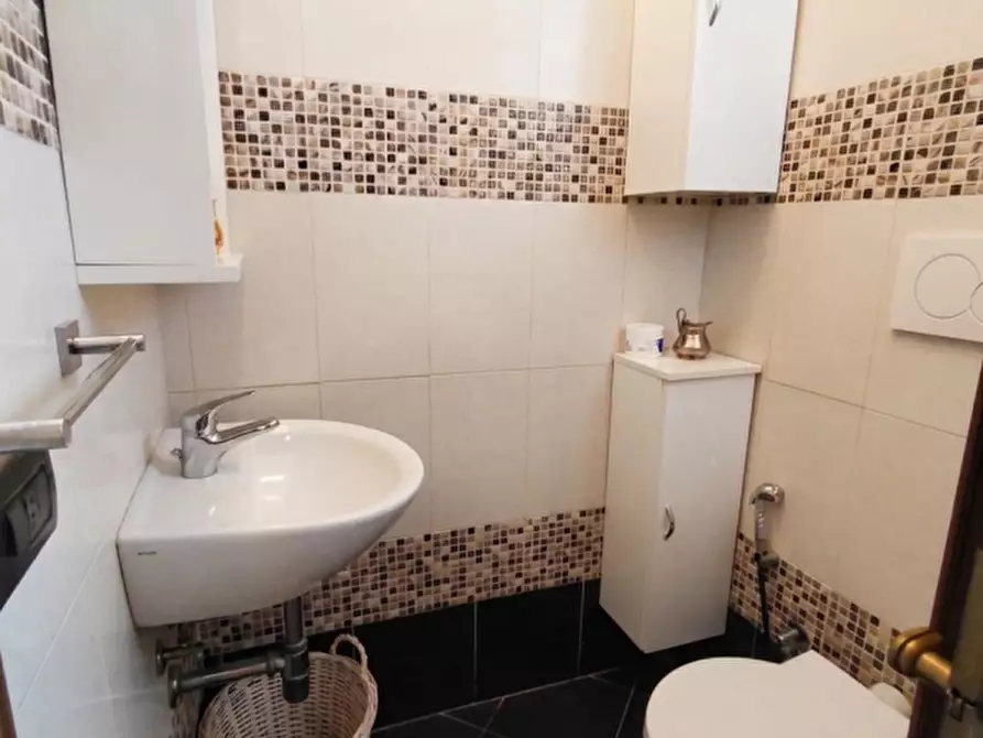 Immagine 11 di Appartamento in vendita  in Via Giuseppe Di Vittorio a Terni