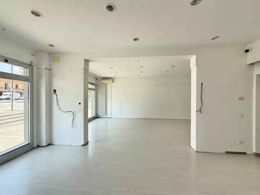 Immagine 6 di Negozio in affitto  in Piazza Giacomo Matteotti a Solesino