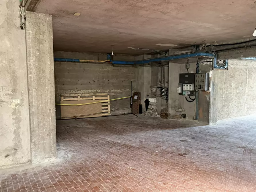 Immagine 6 di Garage in vendita  in Via Urbano Salvolini 11 a Ancona