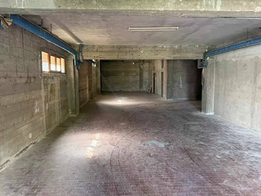 Immagine 9 di Garage in vendita  in Via Urbano Salvolini 11 a Ancona