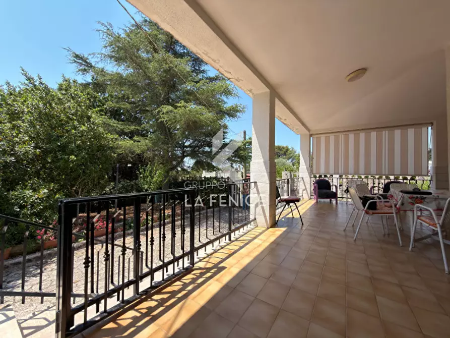 Immagine 8 di Villa in vendita  in strada monti del duca a Martina Franca