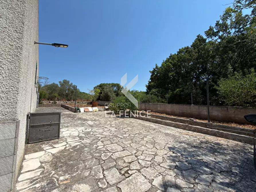 Immagine 38 di Villa in vendita  in strada monti del duca a Martina Franca