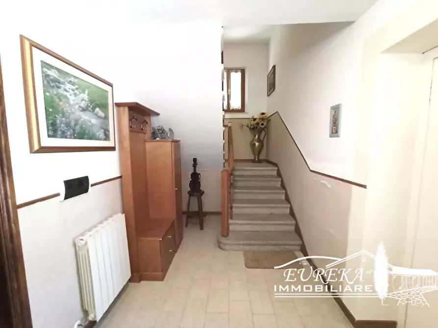 Immagine 16 di Casa indipendente in vendita  a Castiglione Del Lago