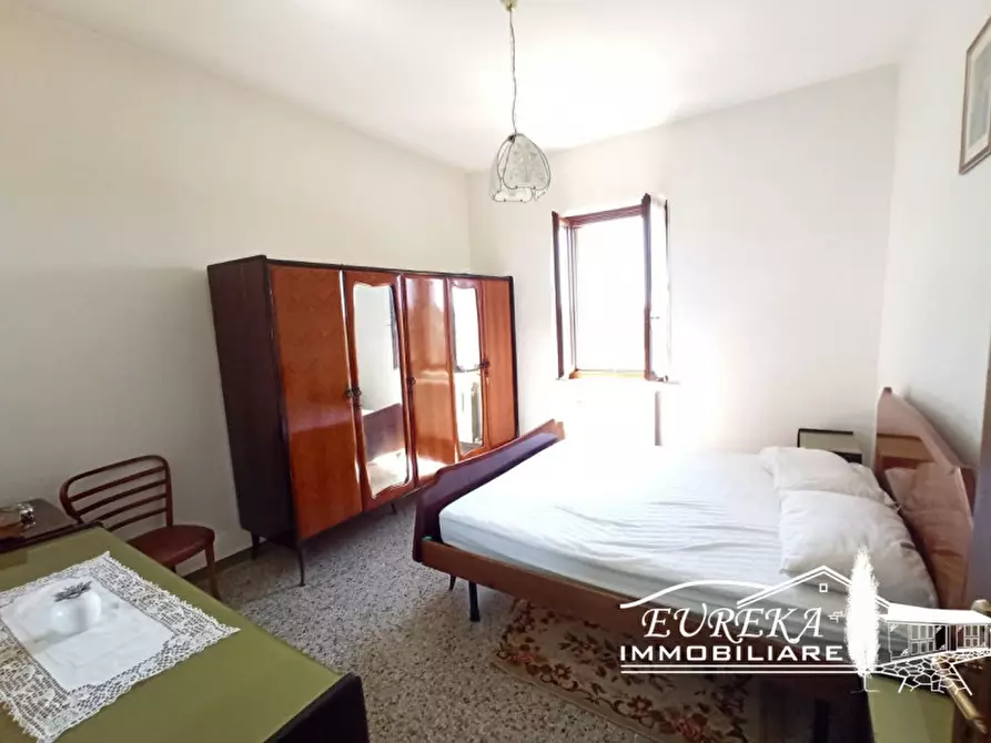 Immagine 19 di Casa indipendente in vendita  a Castiglione Del Lago