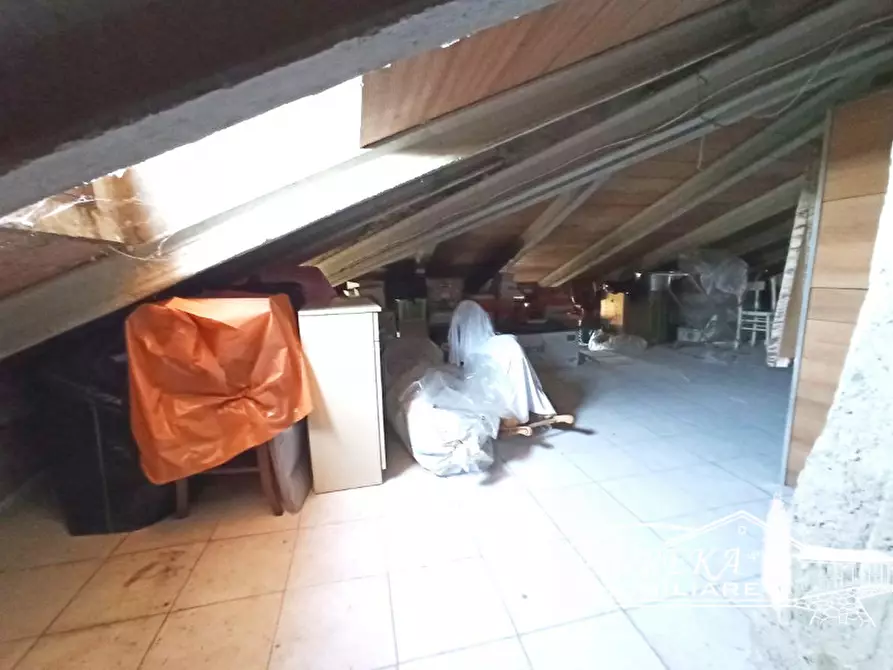Immagine 23 di Casa indipendente in vendita  a Castiglione Del Lago