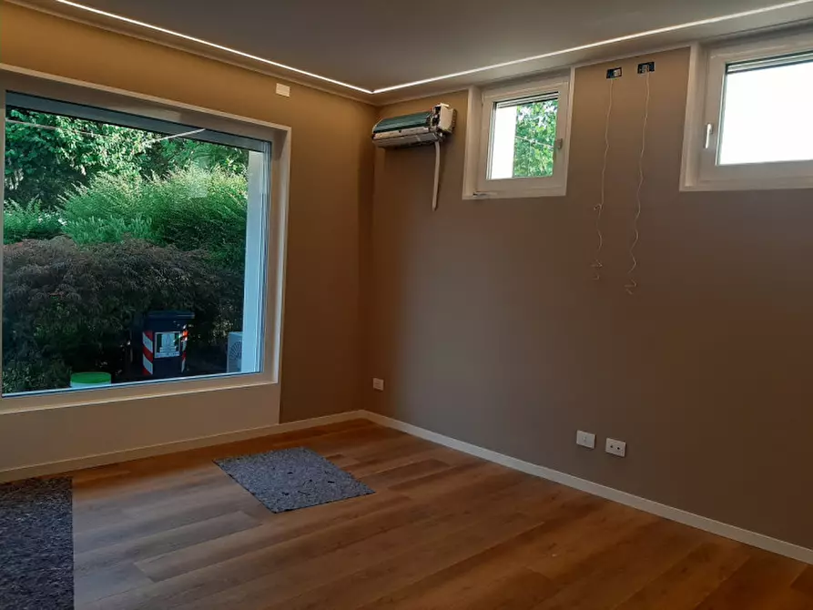 Immagine 10 di Casa bifamiliare in vendita  in Via Veneto a Campodoro
