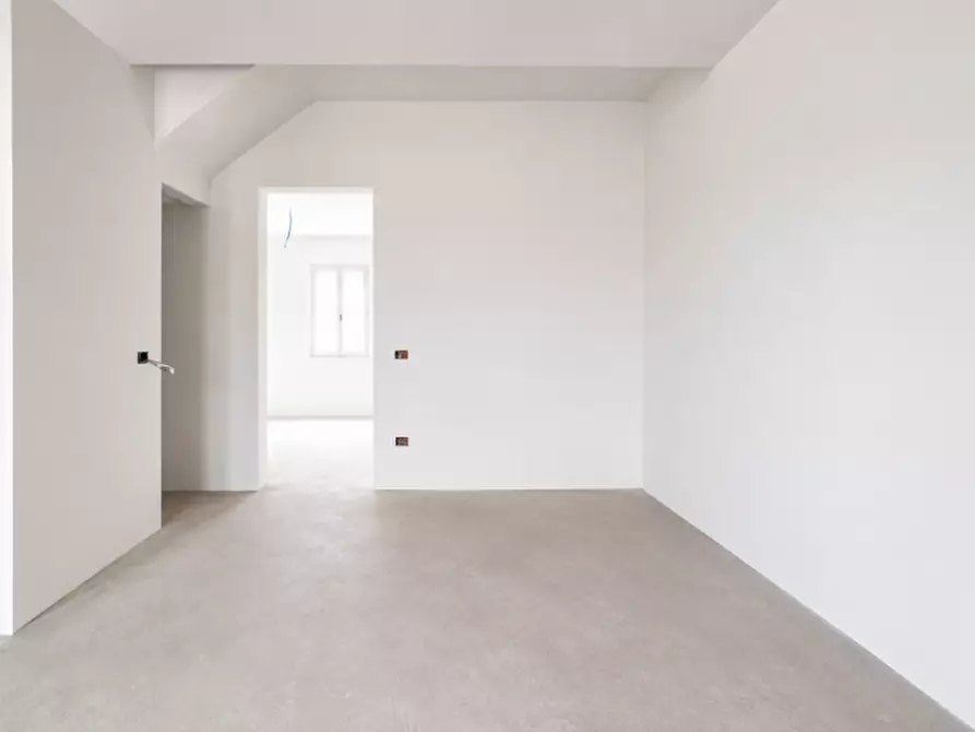 Immagine 3 di Casa indipendente in vendita  in Via Cinque Giornate di Milano a Prato