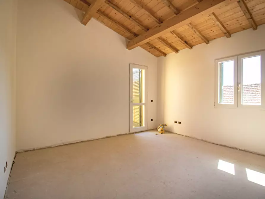 Immagine 8 di Casa indipendente in vendita  in Via Cinque Giornate di Milano a Prato