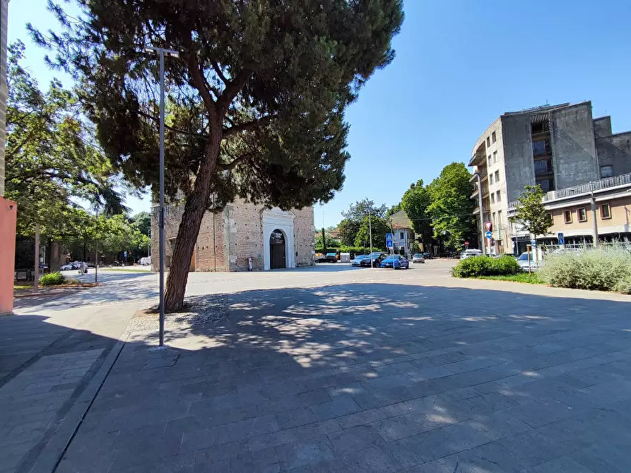Immagine 5 di Garage in vendita  a Padova