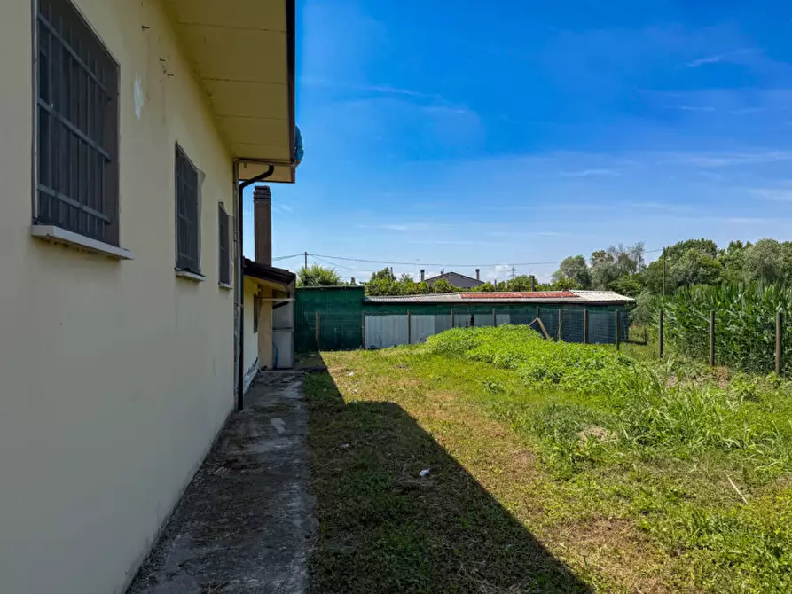 Immagine 8 di Casa bifamiliare in vendita  in Via Malcana a Trebaseleghe
