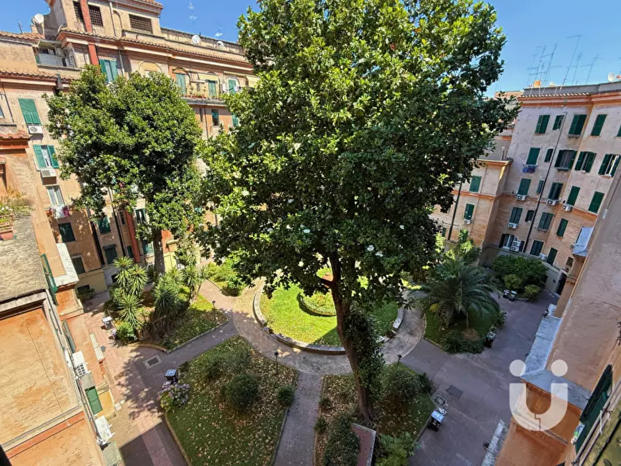 Immagine 7 di Attico in vendita  in Piazza Santa Maria Liberatrice a Roma