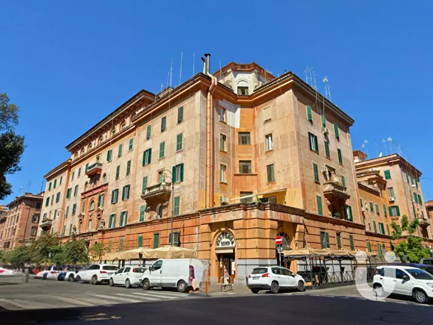 Immagine 21 di Attico in vendita  in Piazza Santa Maria Liberatrice a Roma