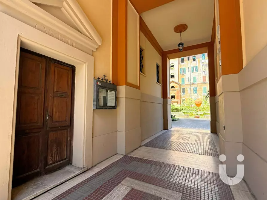 Immagine 22 di Attico in vendita  in Piazza Santa Maria Liberatrice a Roma