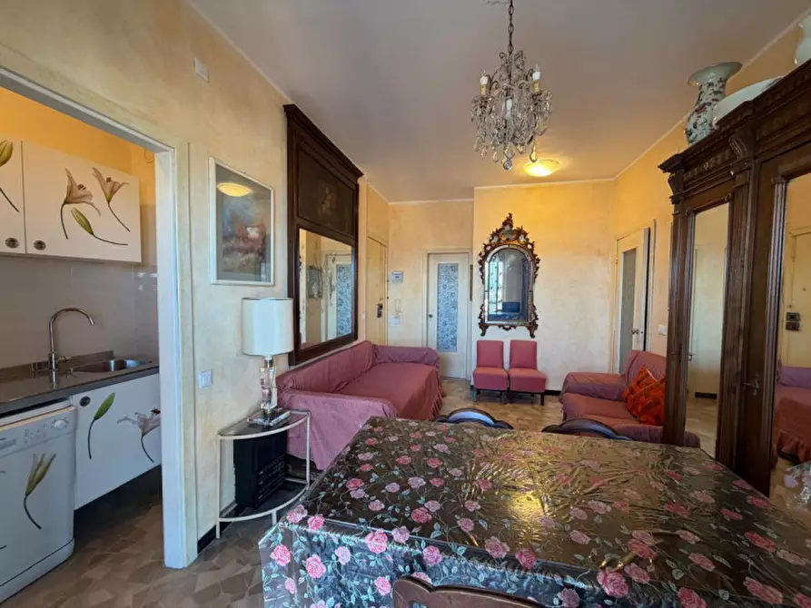 Immagine 13 di Attico in vendita  in Corso Europa 3 a Borghetto Santo Spirito