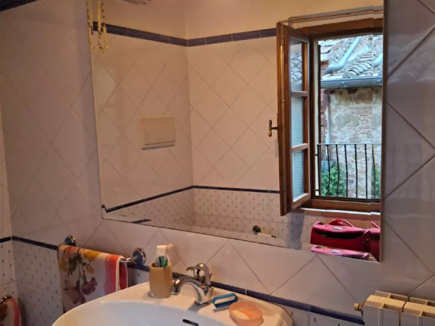 Immagine 18 di Casa indipendente in vendita  a Torrita Di Siena