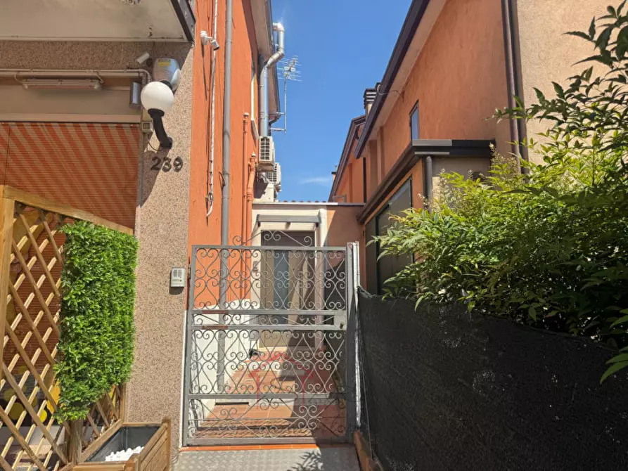 Immagine 11 di Appartamento in affitto  a Padova