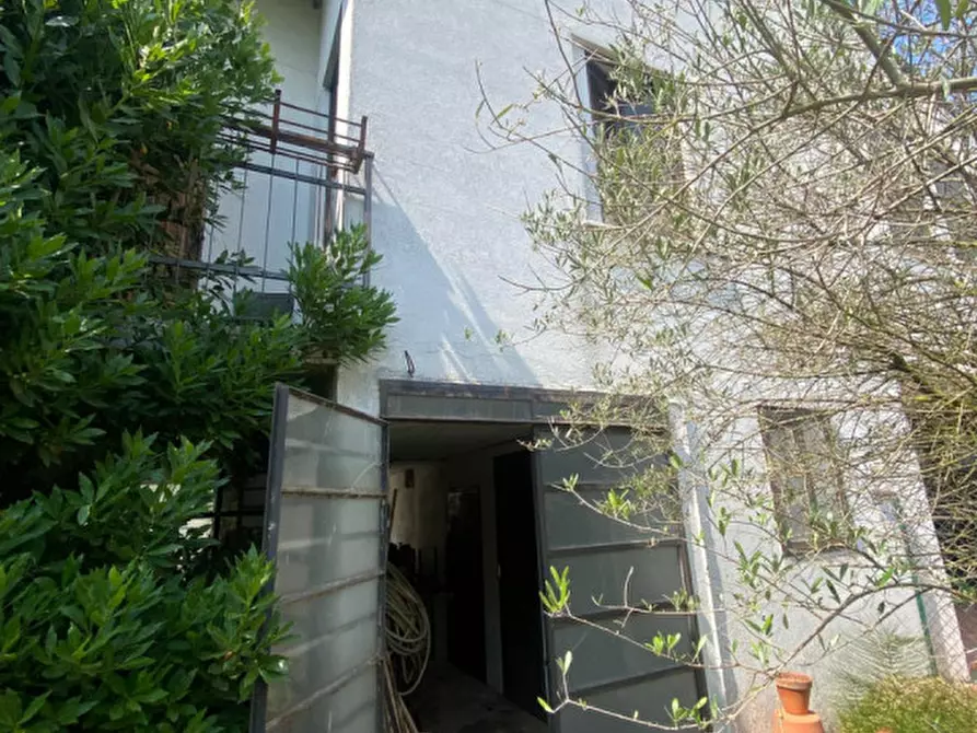 Immagine 30 di Casa bifamiliare in vendita  in Via San Cristoforo a Costabissara