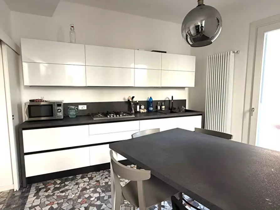 Immagine 2 di Appartamento in vendita  in Stradella del Garofolino a Vicenza