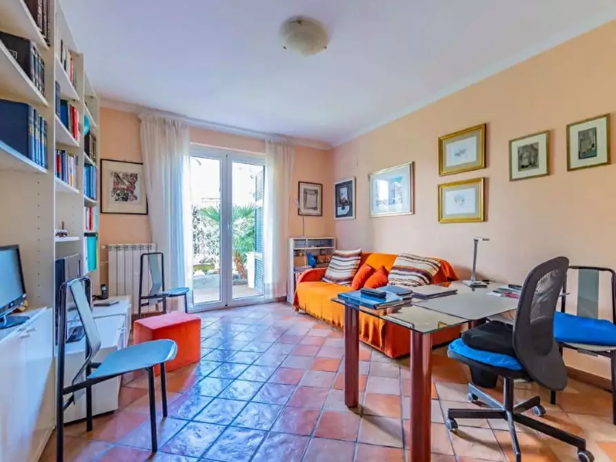 Immagine 24 di Casa bifamiliare in vendita  in Via dell'Ariete a Guidonia Montecelio