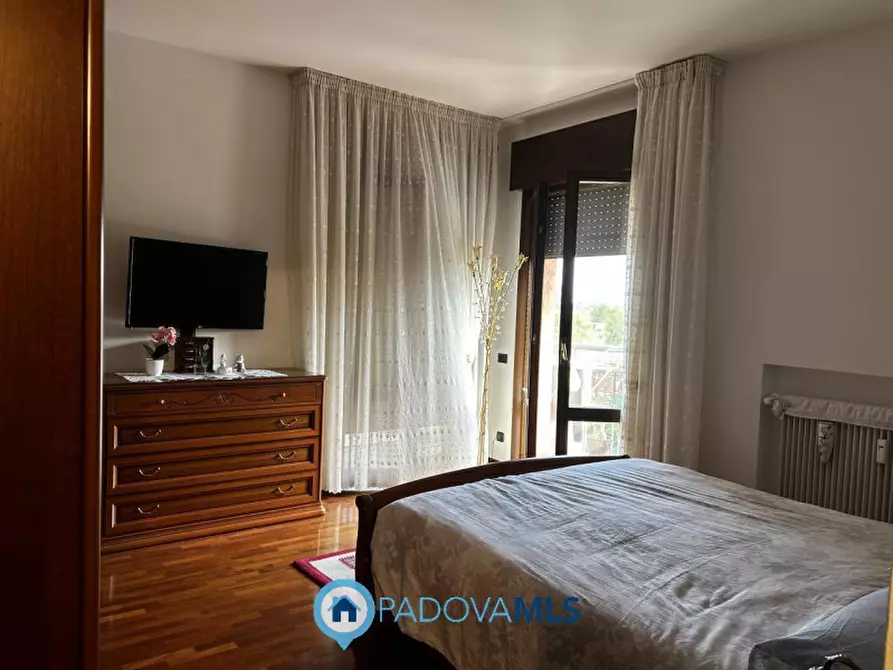 Immagine 11 di Appartamento in vendita  in VIA VINCIGUERRA a Padova