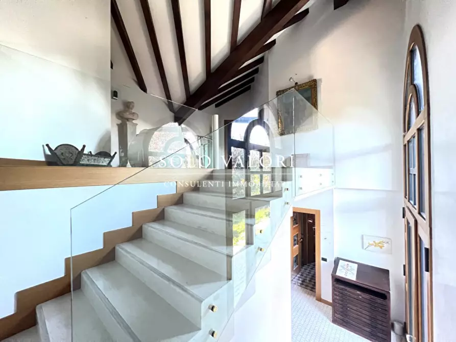 Immagine 1 di Villa in vendita  a Castelfranco Veneto