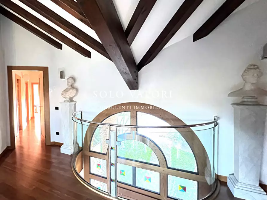 Immagine 2 di Villa in vendita  a Castelfranco Veneto