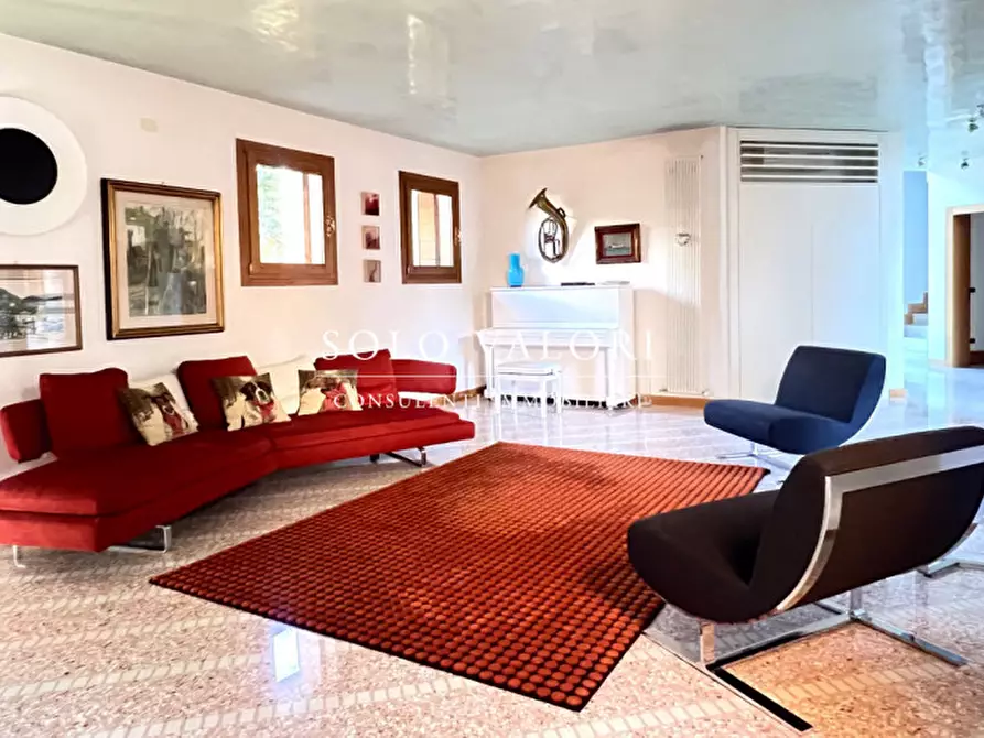 Immagine 4 di Villa in vendita  a Castelfranco Veneto