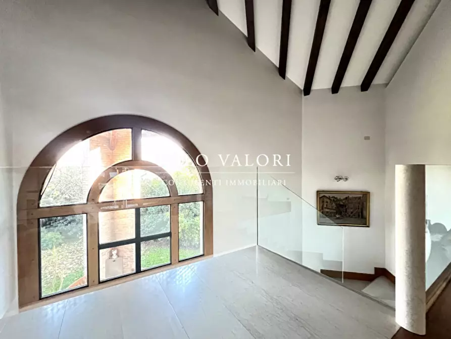 Immagine 21 di Villa in vendita  a Castelfranco Veneto