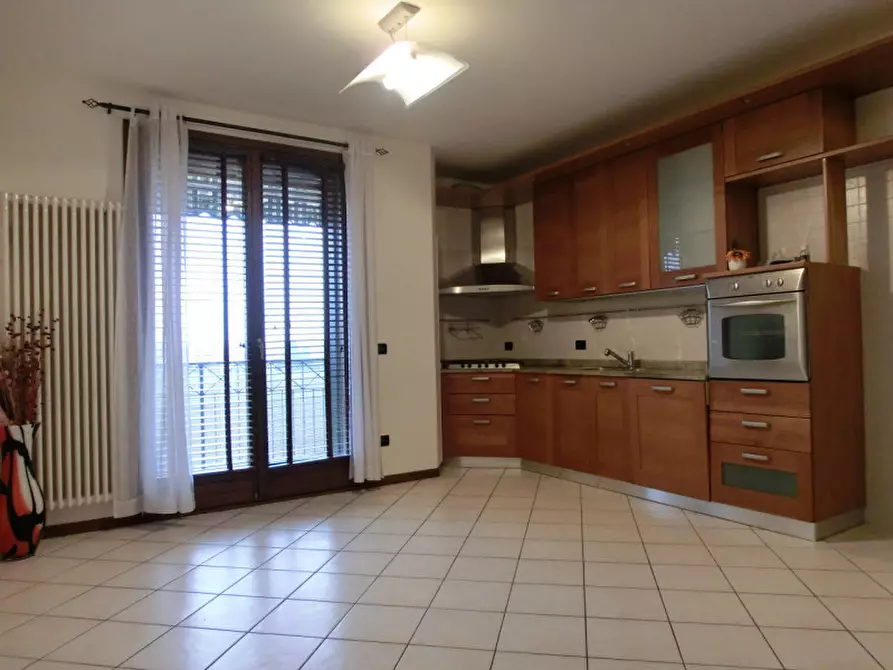 Immagine 1 di Appartamento in vendita  in Via Felice Polanzani a Salzano